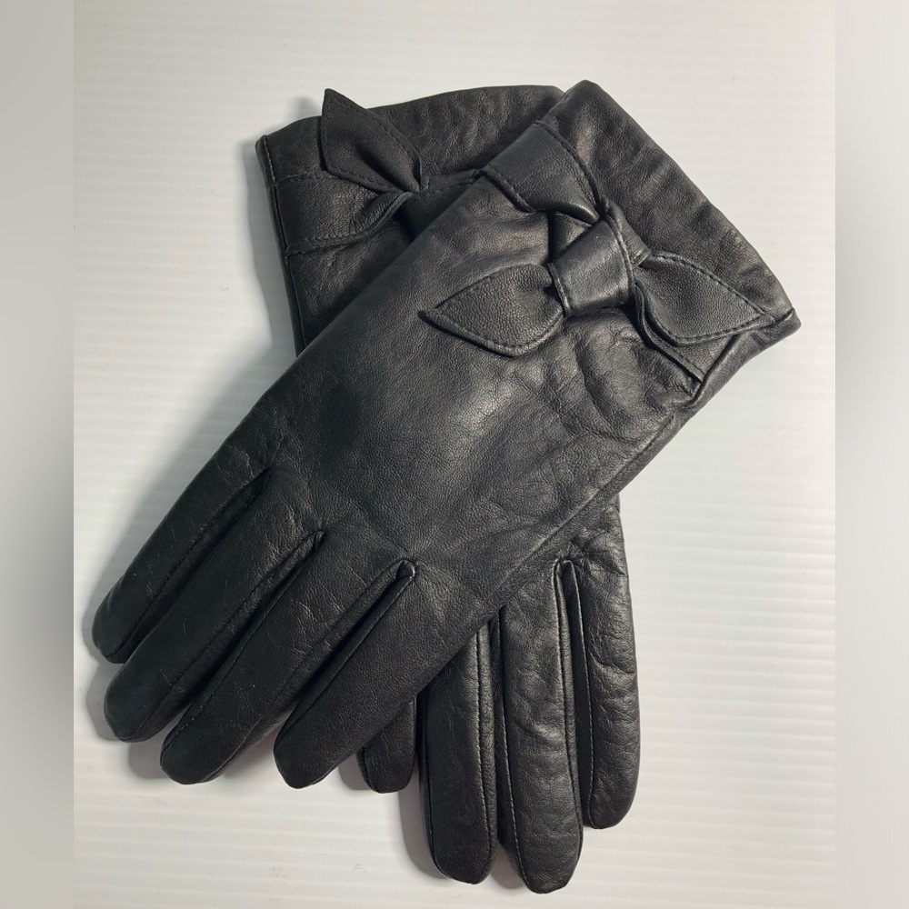 Elegant Black Leather Gloves with Bow Detail Women's Size 7.5 New